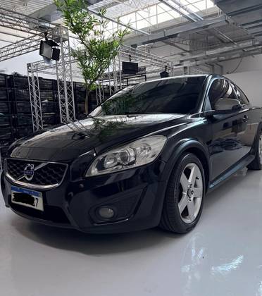 VOLVO C30 2.0 GASOLINA 2P AUTOMÁTICO VOLVO C30 2.0 GASOLINA 2P AUTOMÁTICO